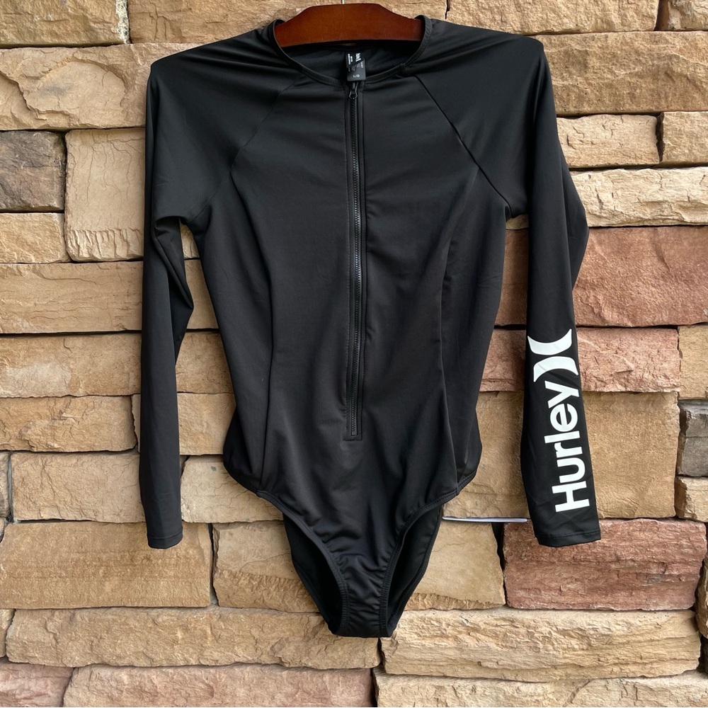 Hurley Black White Logo Bodysuit Swimsuit Rashguard NWT Large
